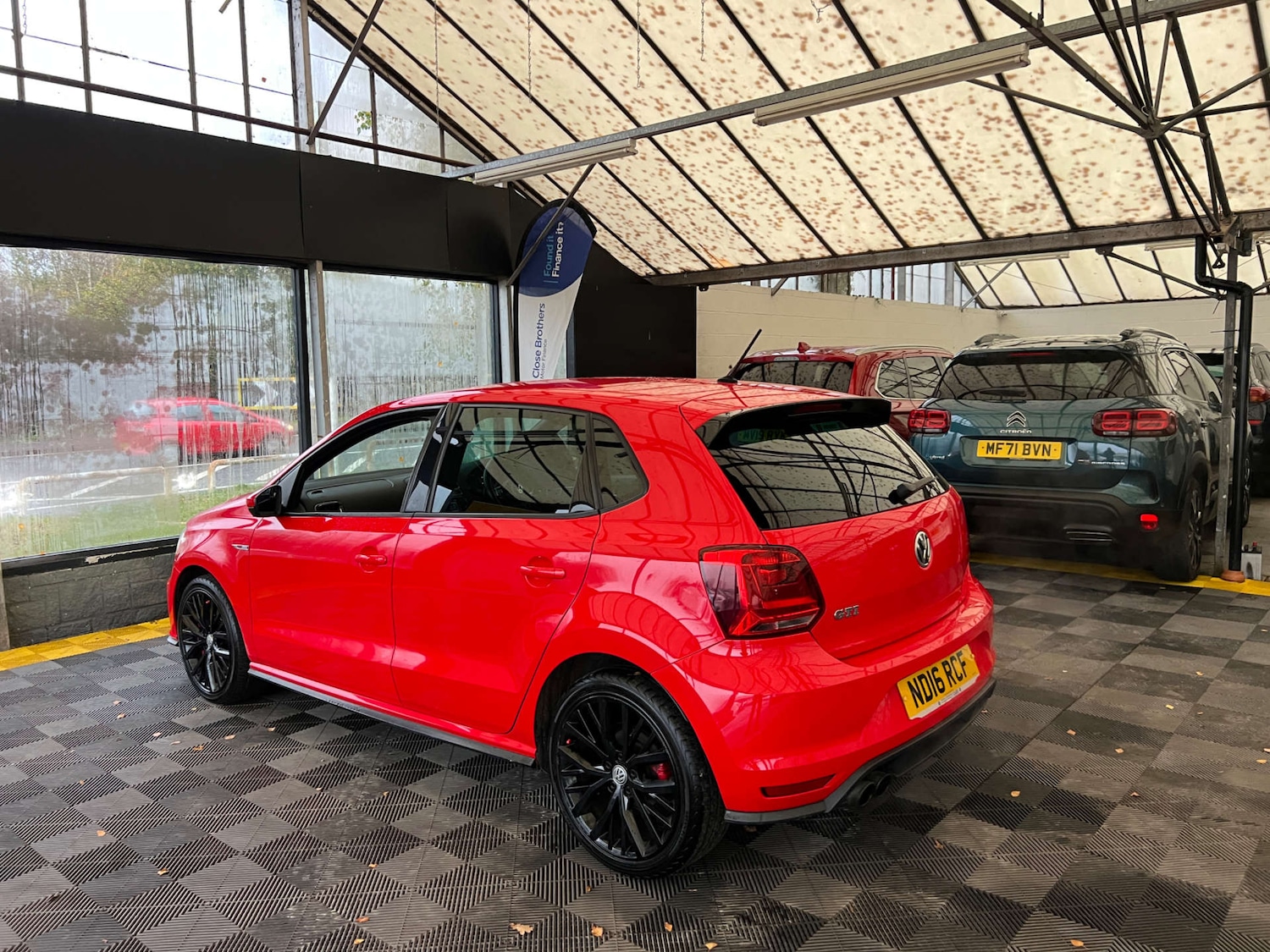 Used Volkswagen Polo 2016 for sale - 76591656: Photo 5