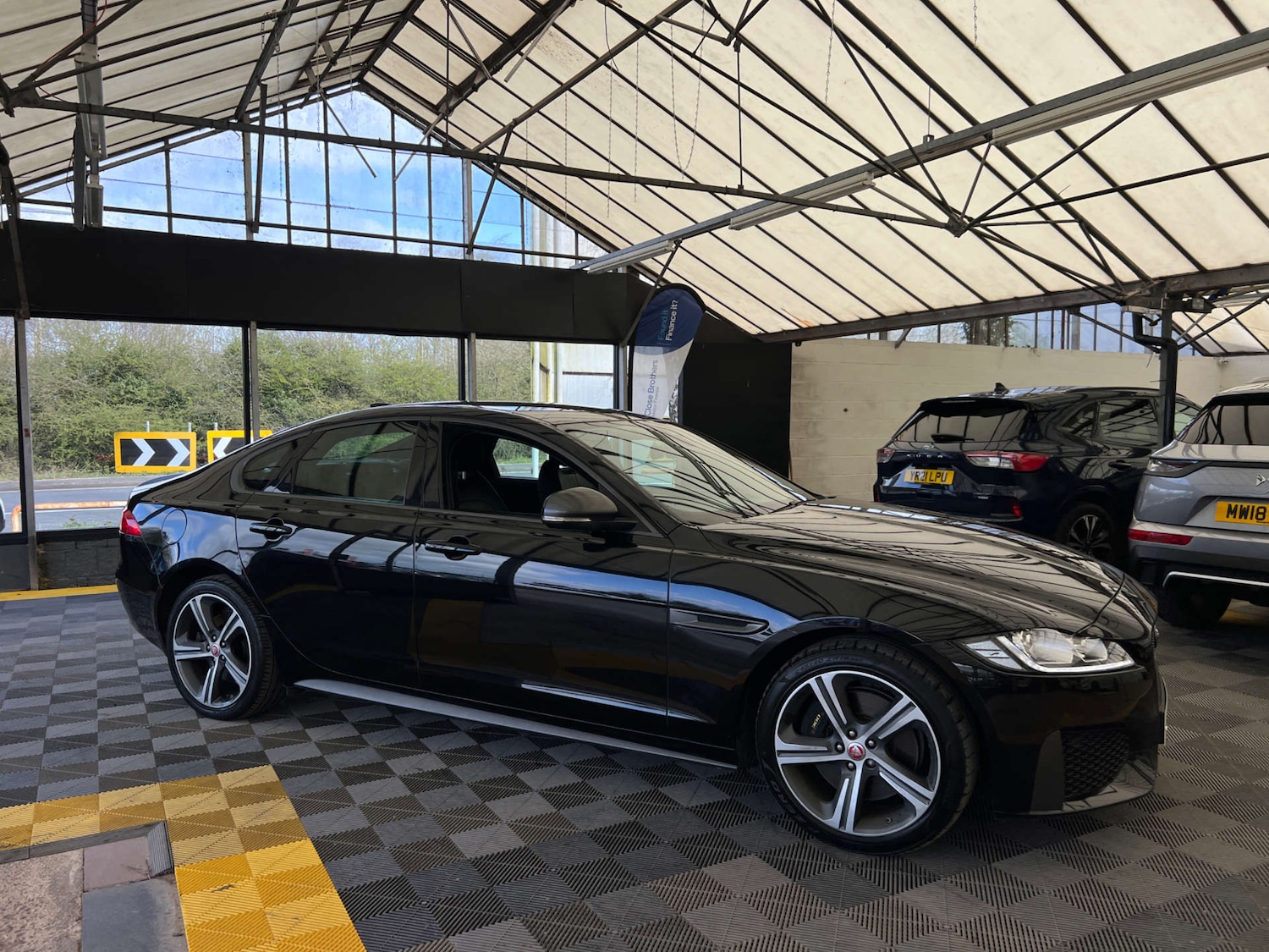 Used Jaguar XF 2019 for sale - 78071000: Photo 3