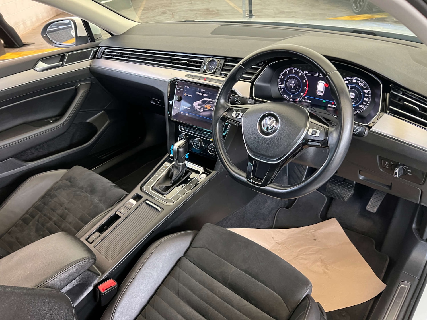 Used Volkswagen Passat 2019 for sale - 76483210: Photo 11