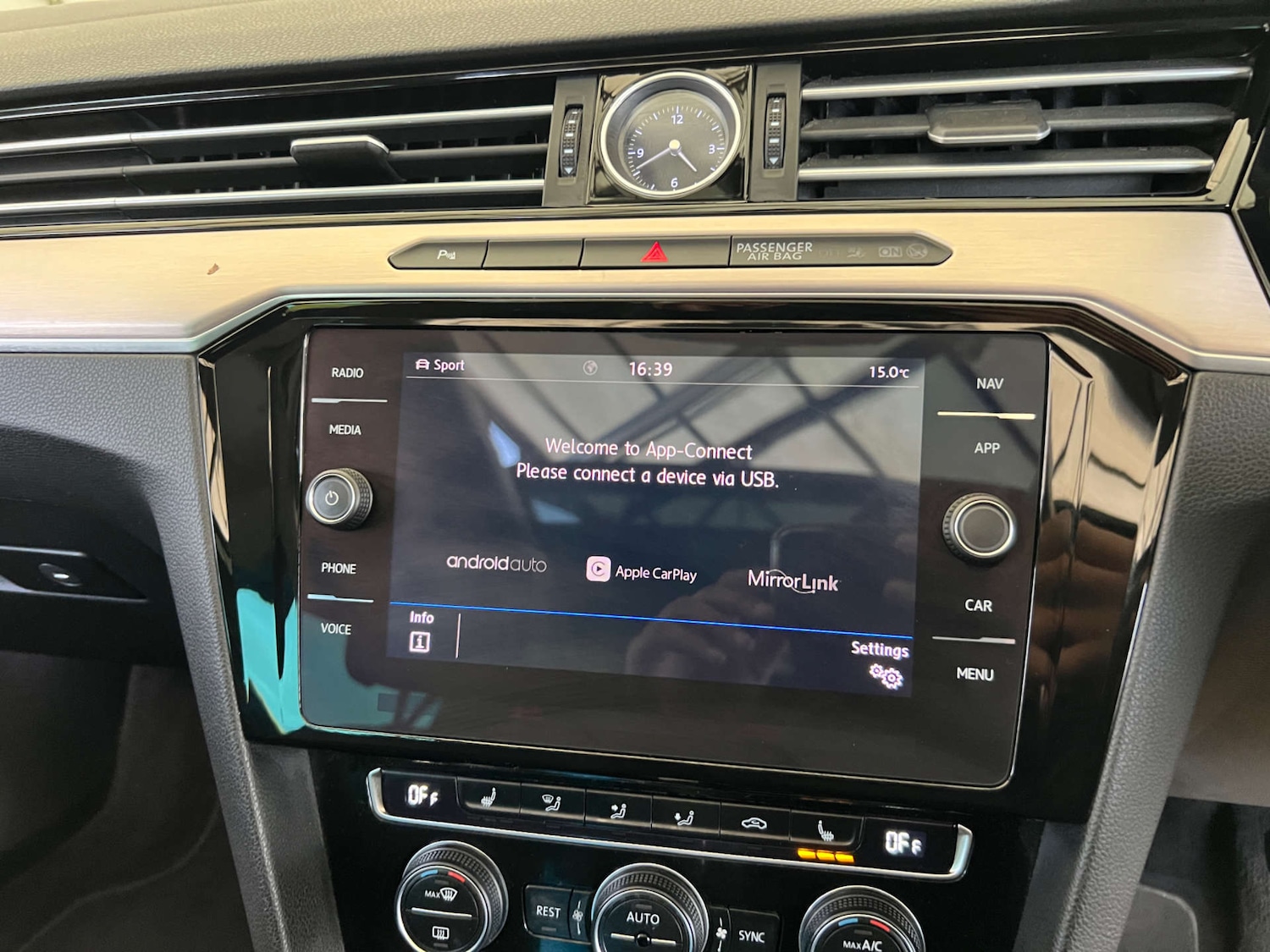 Used Volkswagen Passat 2019 for sale - 76483210: Photo 21