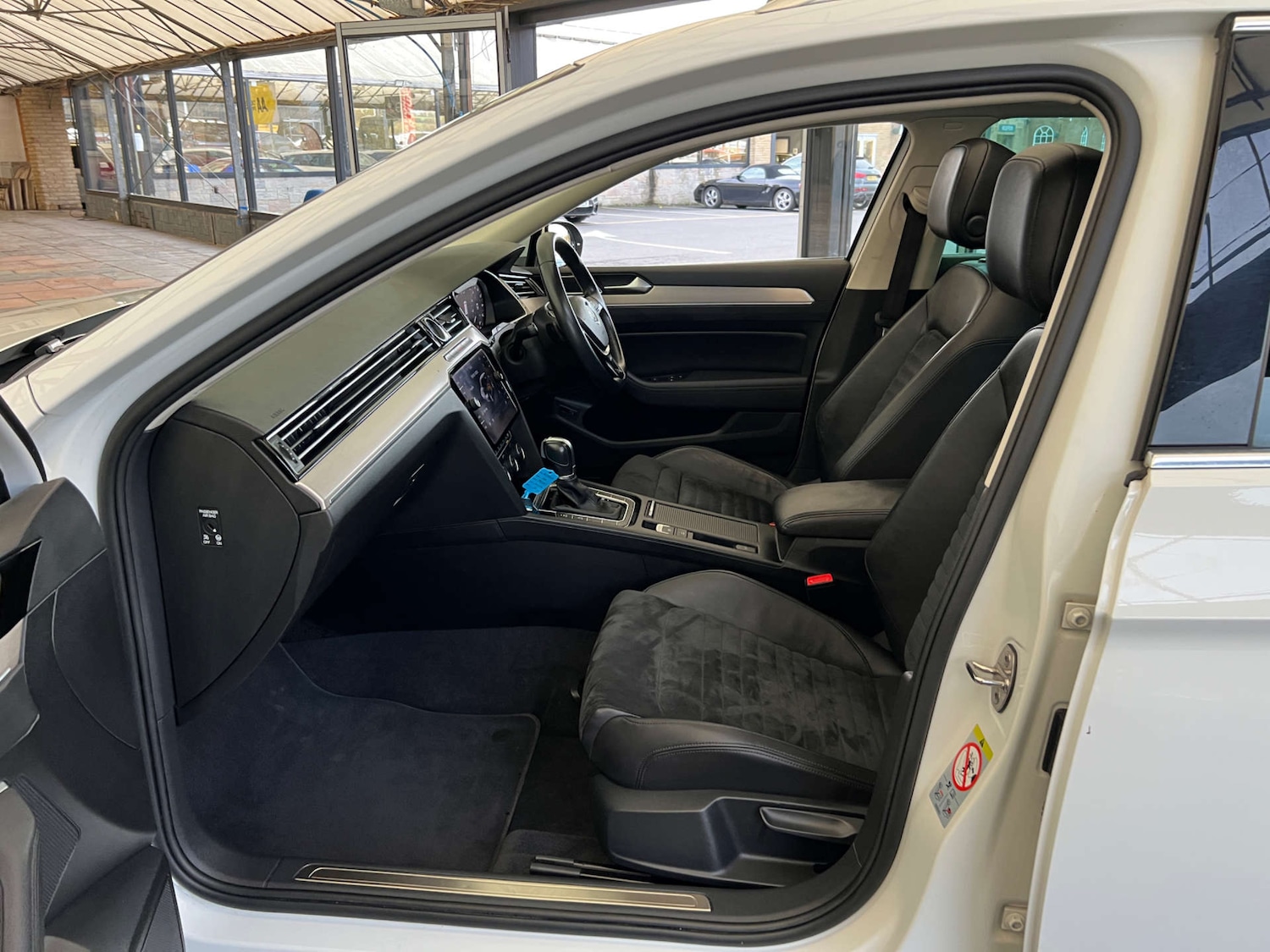 Used Volkswagen Passat 2019 for sale - 76483210: Photo 22