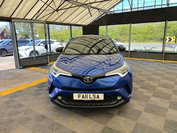 Used Toyota C-HR 2019 for sale - 78146003: Photo