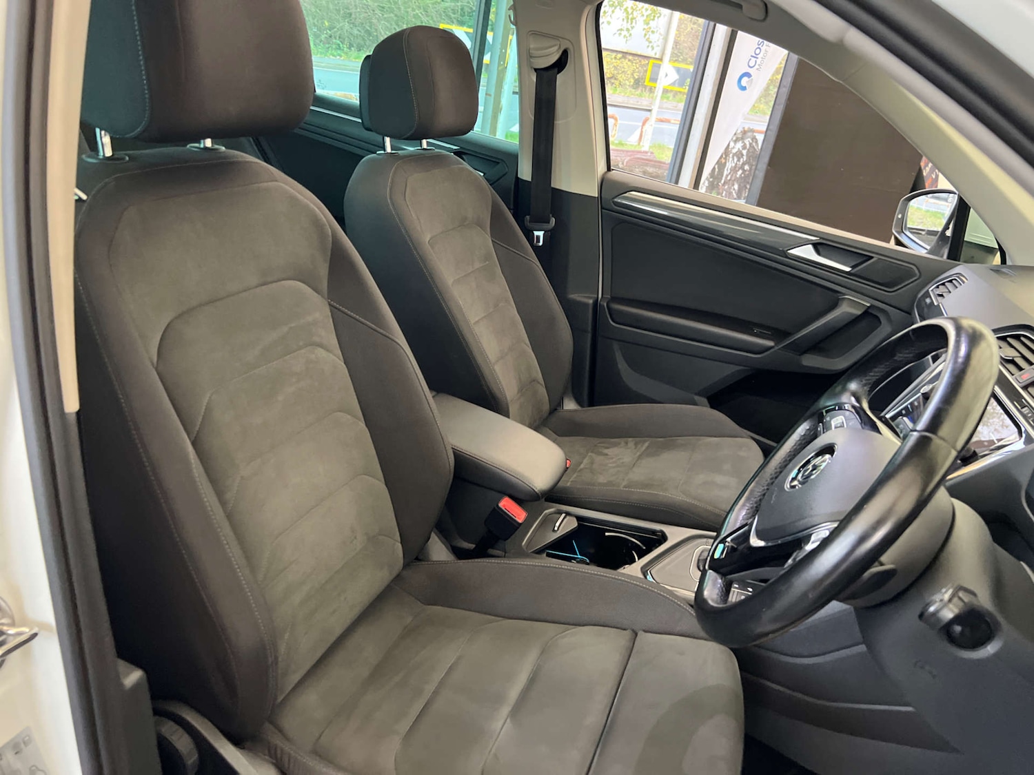 Used Volkswagen Tiguan 2019 for sale - 76483209: Photo 10