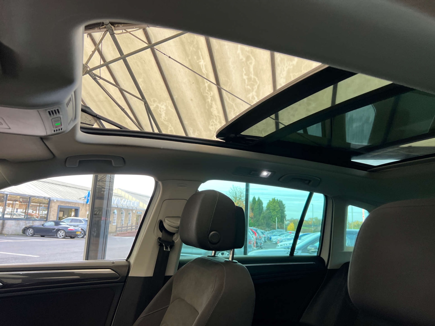 Used Volkswagen Tiguan 2019 for sale - 76483209: Photo 28