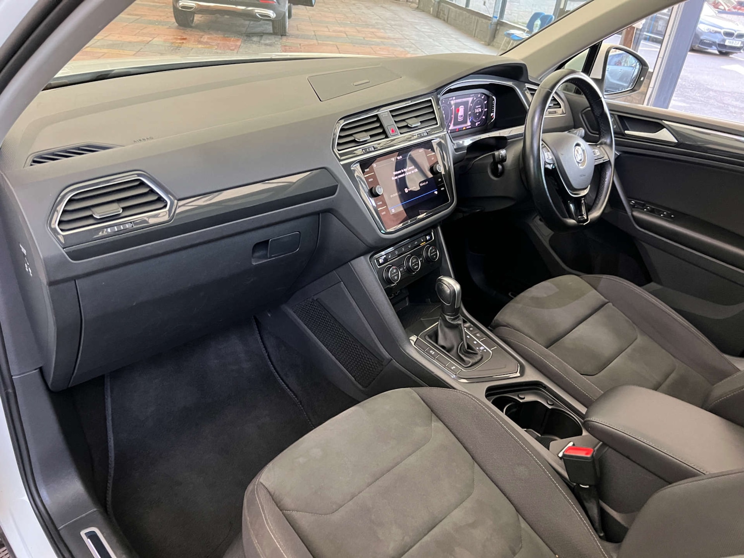 Used Volkswagen Tiguan 2019 for sale - 76483209: Photo 29