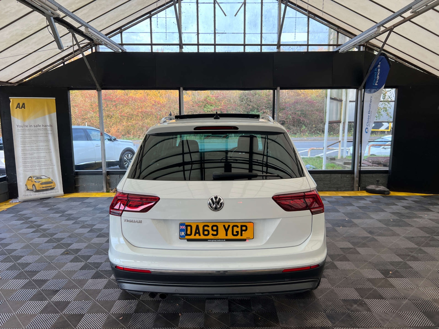 Used Volkswagen Tiguan 2019 for sale - 76483209: Photo 6