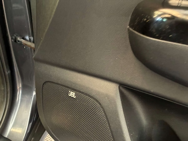 Used Kia Sportage 2018 for sale - 76035990: Photo 18