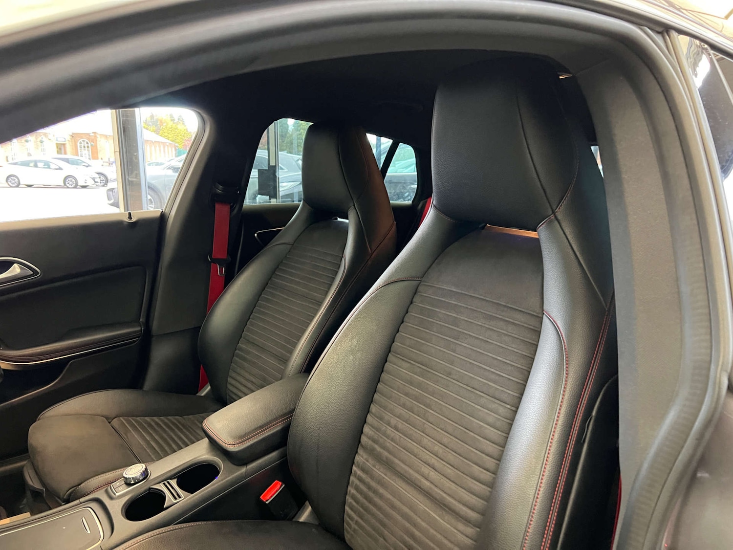 Used Mercedes-Benz CLA 2016 for sale - 76412607: Photo 24