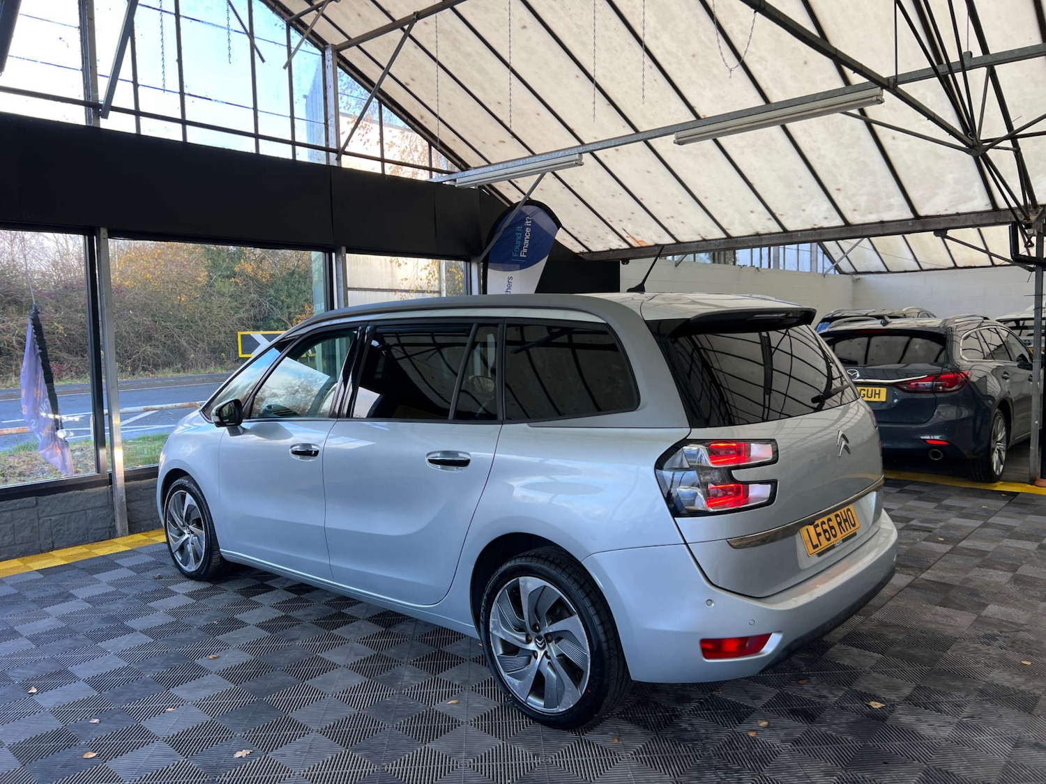 Used Citroen C4 Grand Picasso 2016 for sale - 77409764: Photo 5