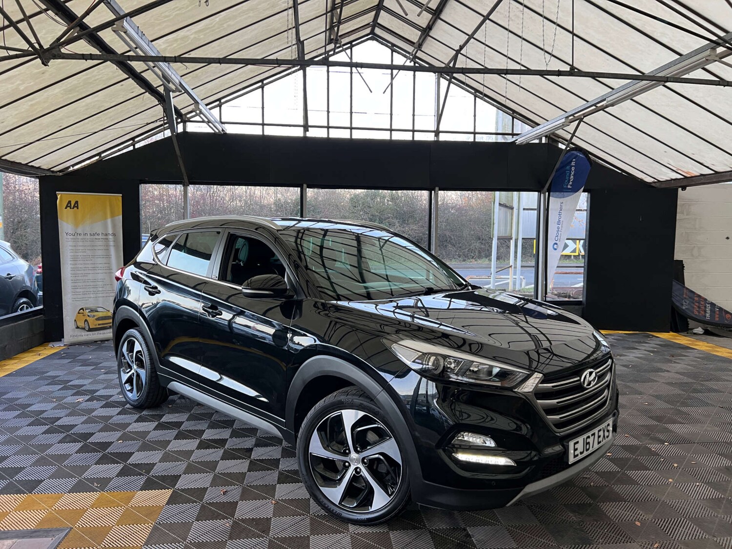 Used Hyundai TUCSON 2017 for sale - 76910565: Photo 1