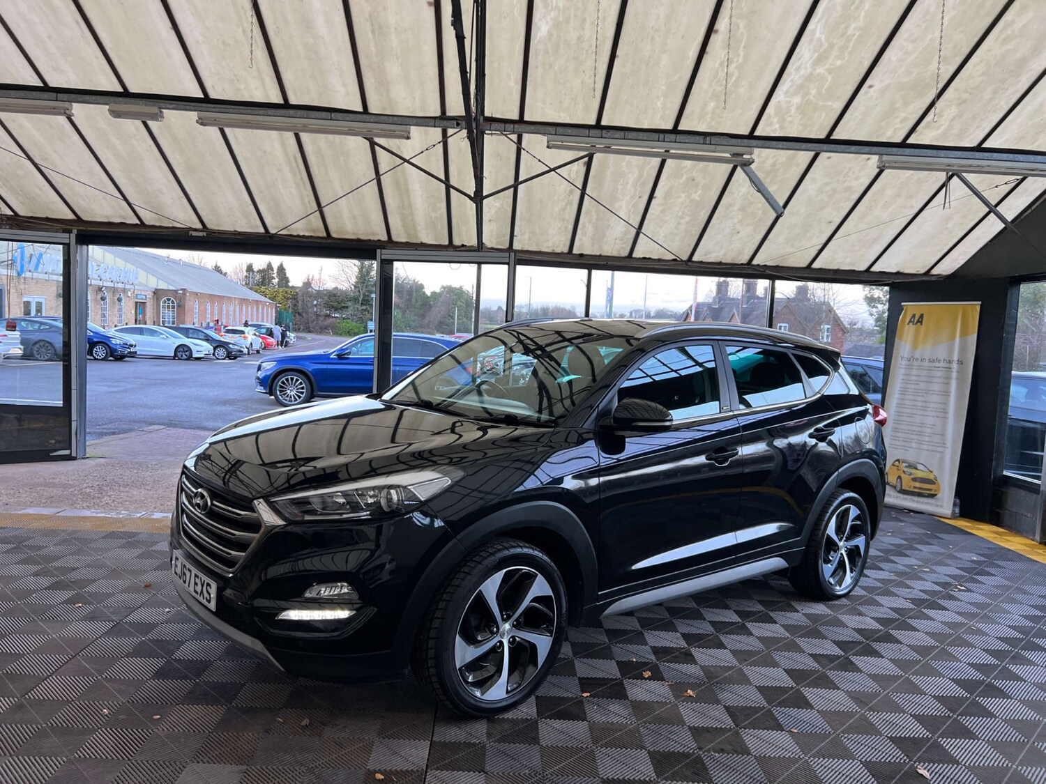 Used Hyundai TUCSON 2017 for sale - 76910565: Photo 4