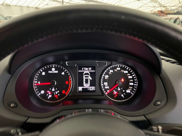 Used Audi Q3 2015 for sale - 76311250: Photo 11