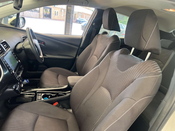 Used Toyota Prius 2022 for sale - 76068159: Photo 27
