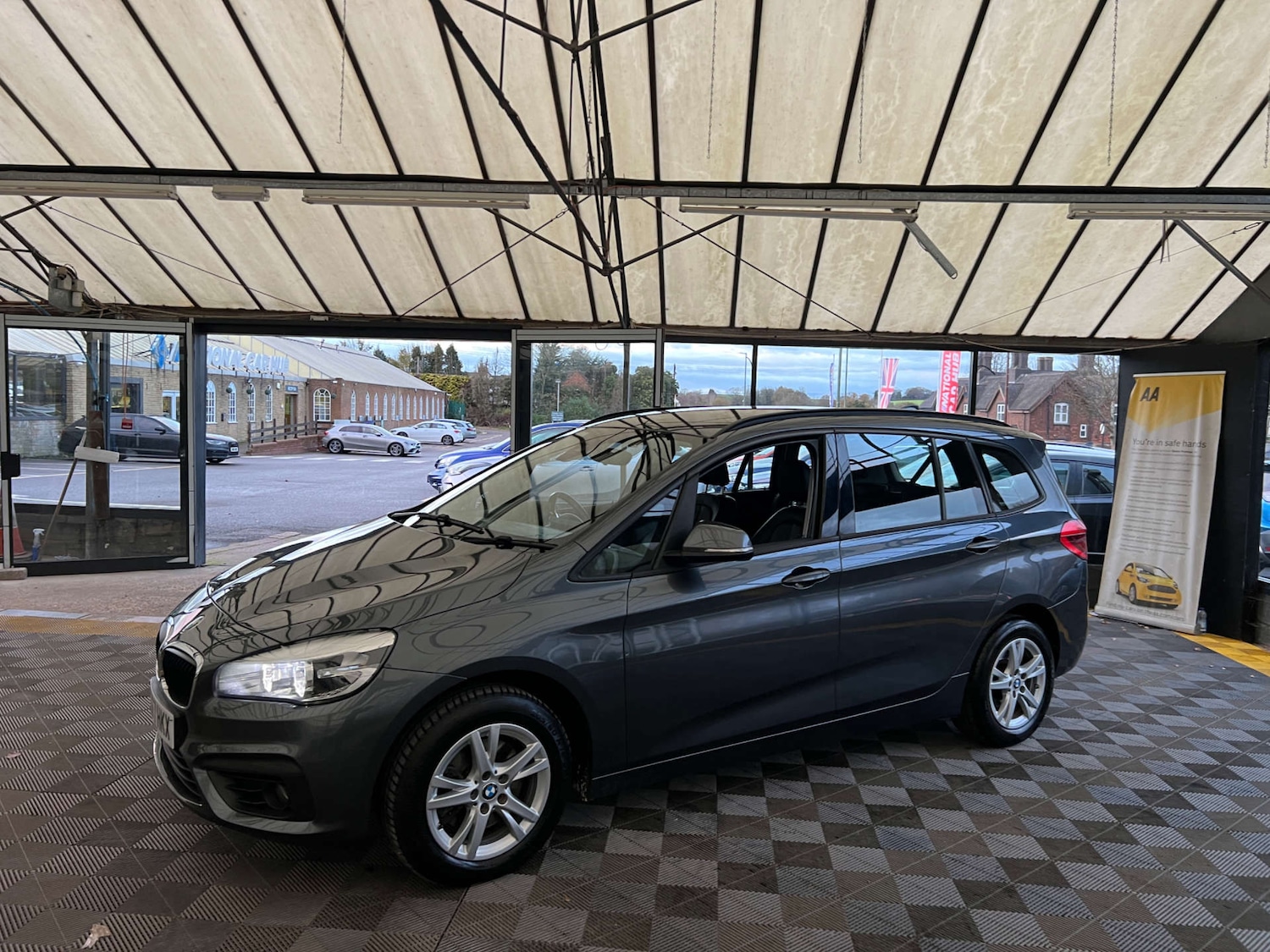 Used BMW 2 Series 2017 for sale - 76687507: Photo 4