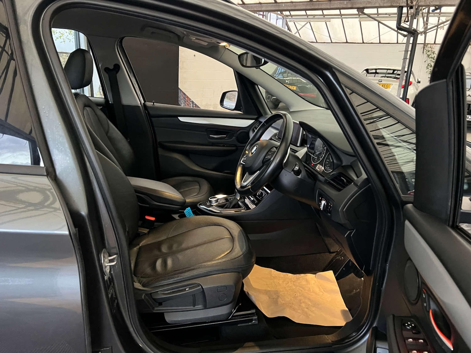 Used BMW 2 Series 2017 for sale - 76687507: Photo 8