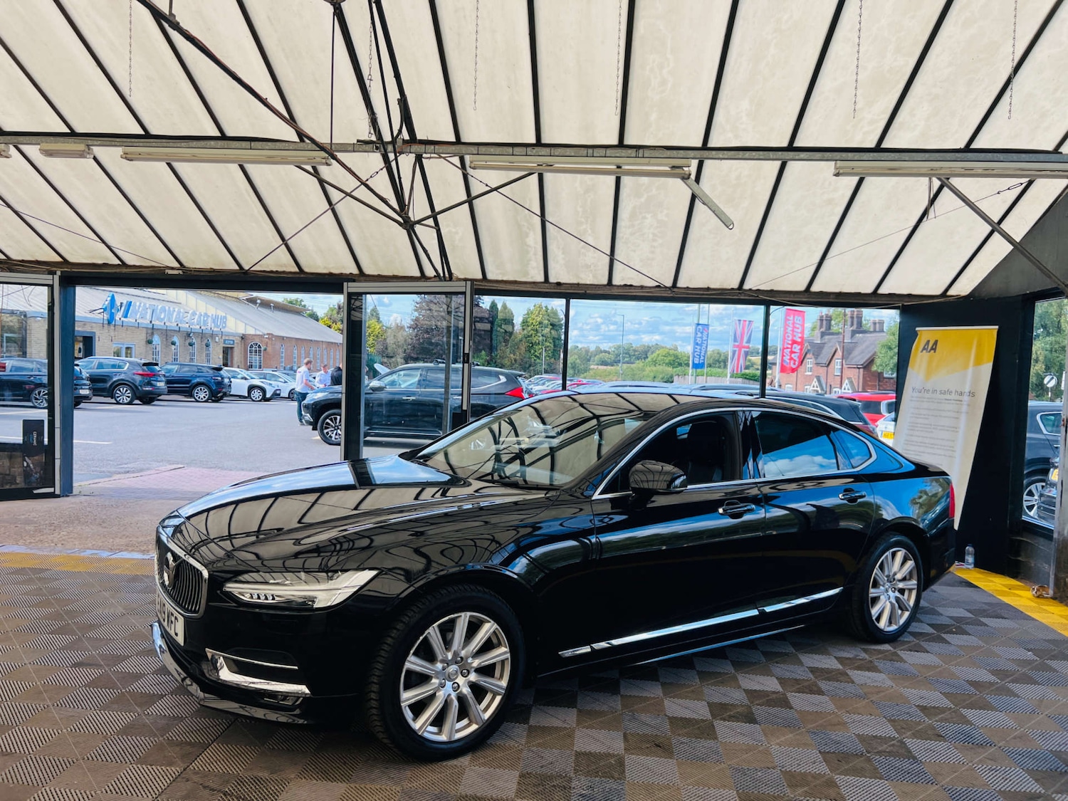 Used Volvo S90 2019 for sale - 77160641: Photo 4
