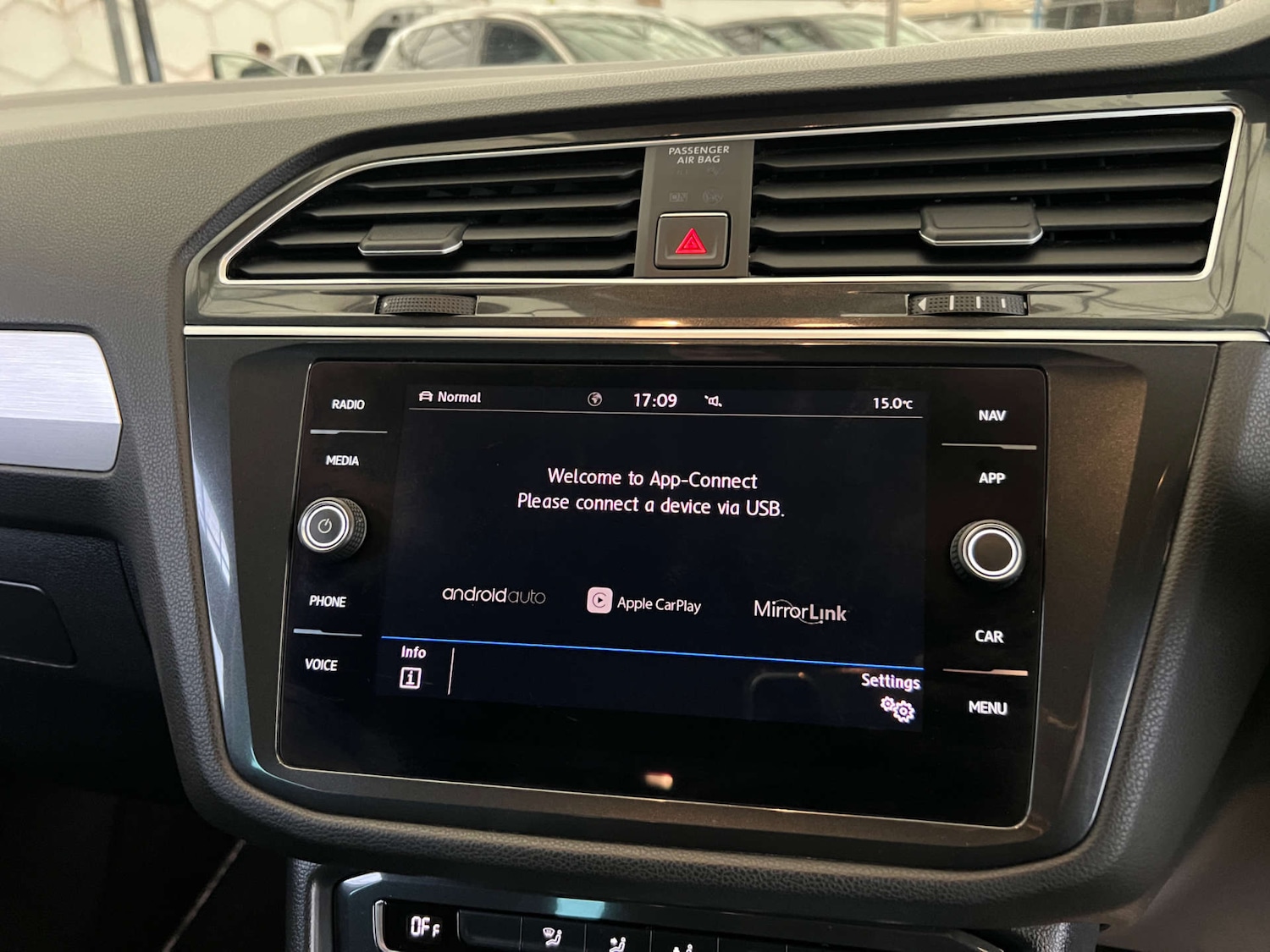 Used Volkswagen Tiguan 2018 for sale - 76483212: Photo 17