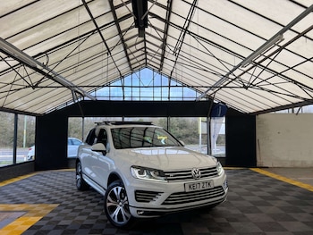 Used Volkswagen Touareg 2017 for sale - 77888843: Photo