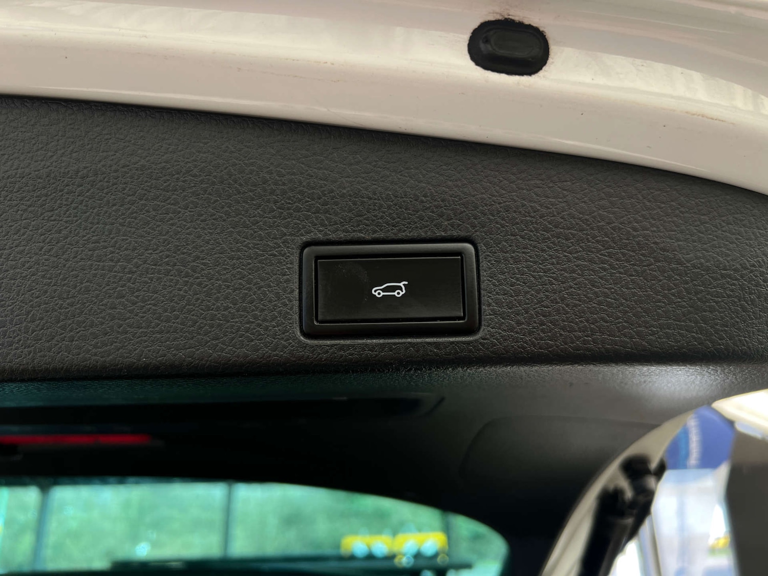 Used Volkswagen Touareg 2017 for sale - 77888843: Photo 25