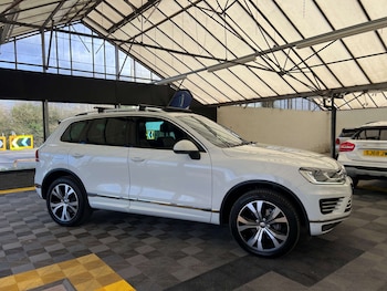Used Volkswagen Touareg 2017 for sale - 77888843: Photo