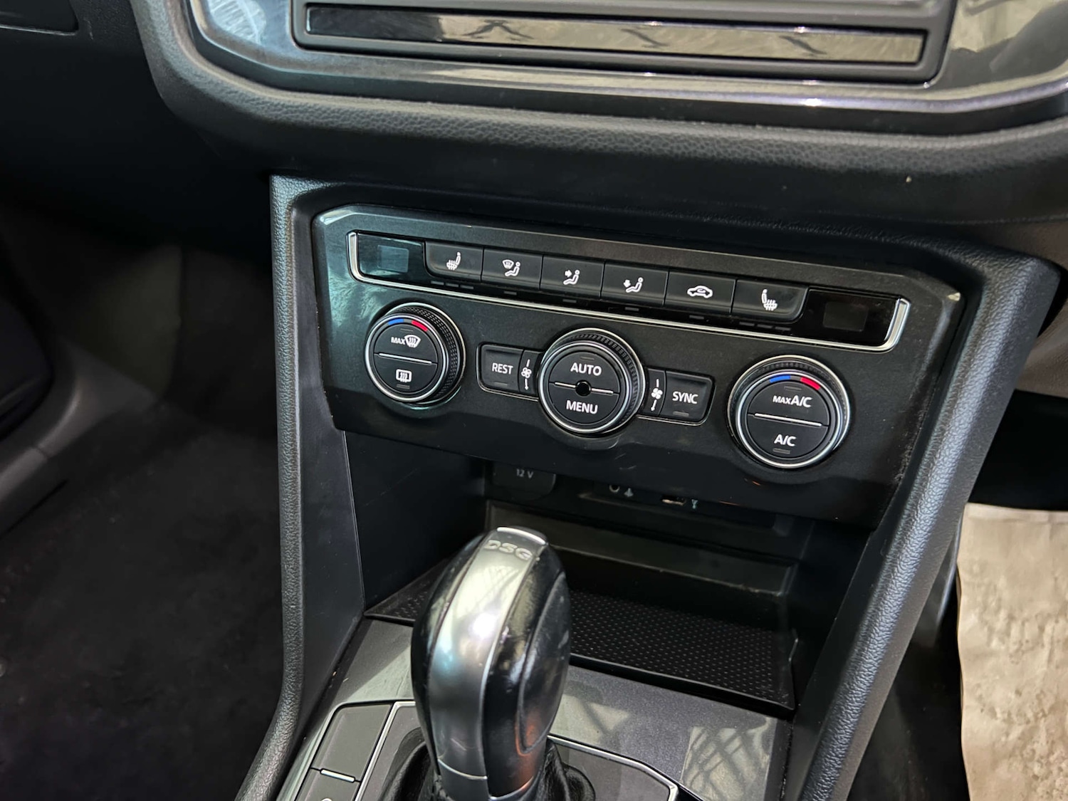 Used Volkswagen Tiguan 2016 for sale - 77038539: Photo 15