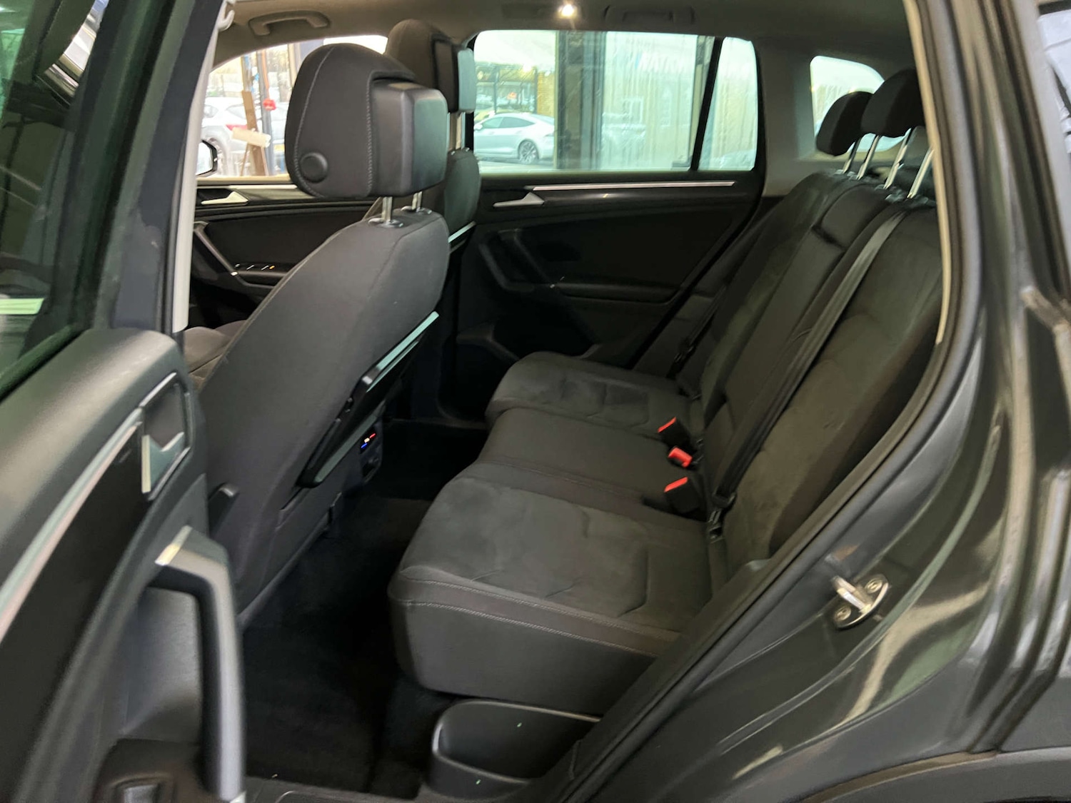 Used Volkswagen Tiguan 2016 for sale - 77038539: Photo 24