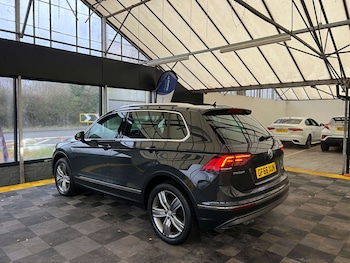 Used Volkswagen Tiguan 2016 for sale - 77038539: Photo