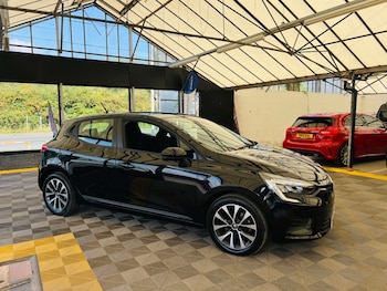 Used Renault Clio 2021 for sale - 75470100: Photo