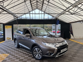 Mitsubishi - Outlander