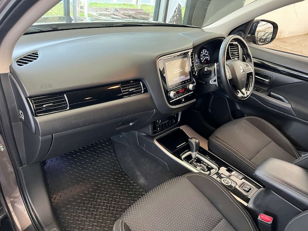 Used Mitsubishi Outlander 2019 for sale - 76231924: Photo 23