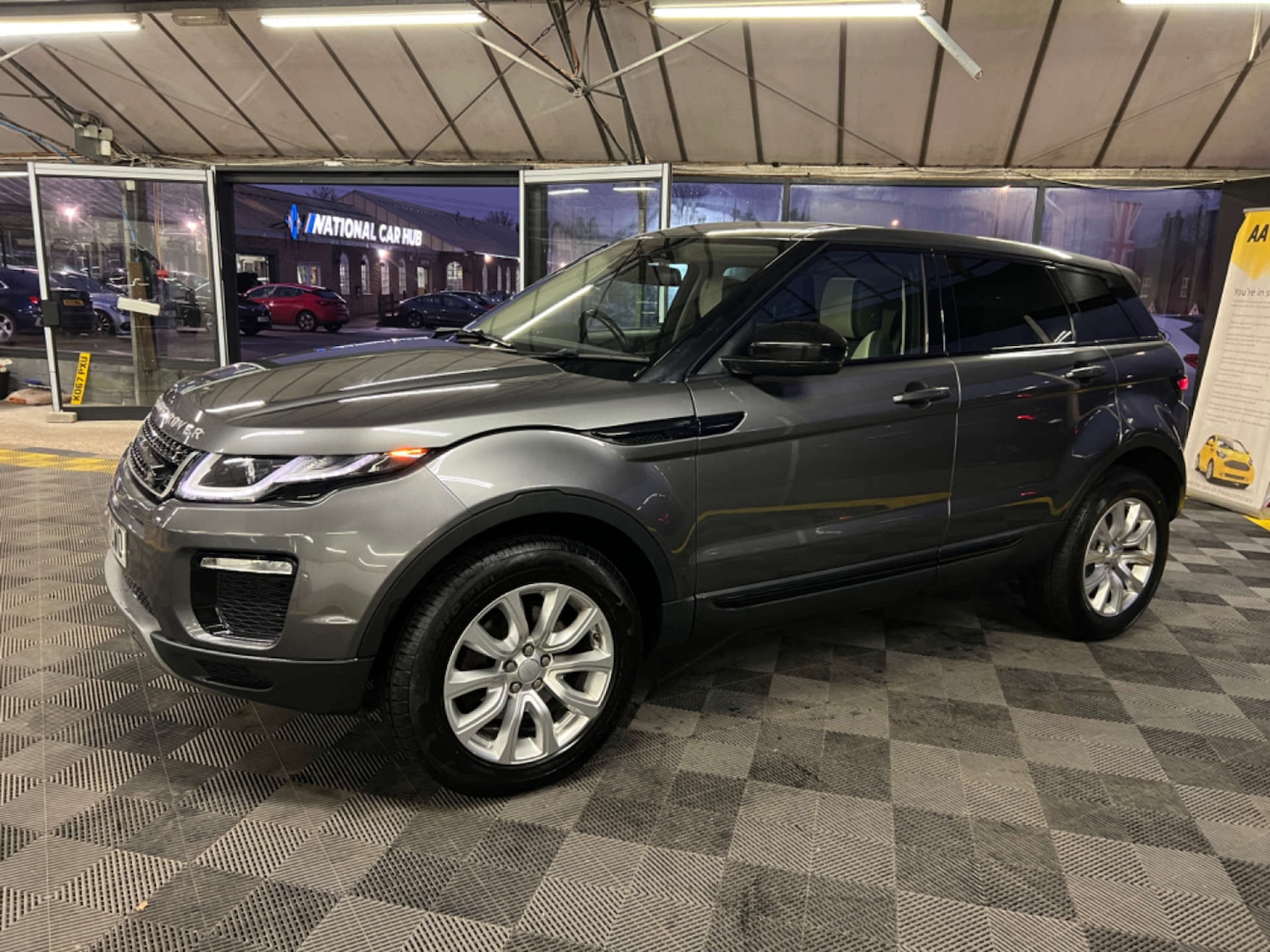 Used Land Rover Range Rover Evoque 2016 for sale - 76601181: Photo 5