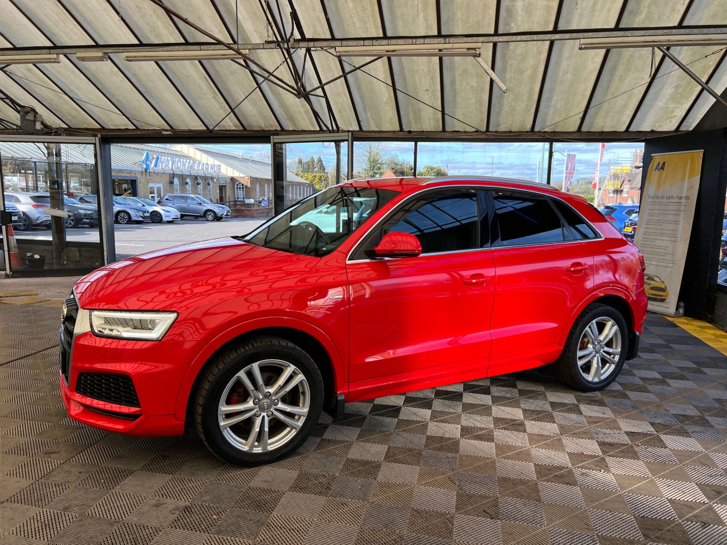 Used Audi Q3 2017 for sale - 77656591: Photo 5