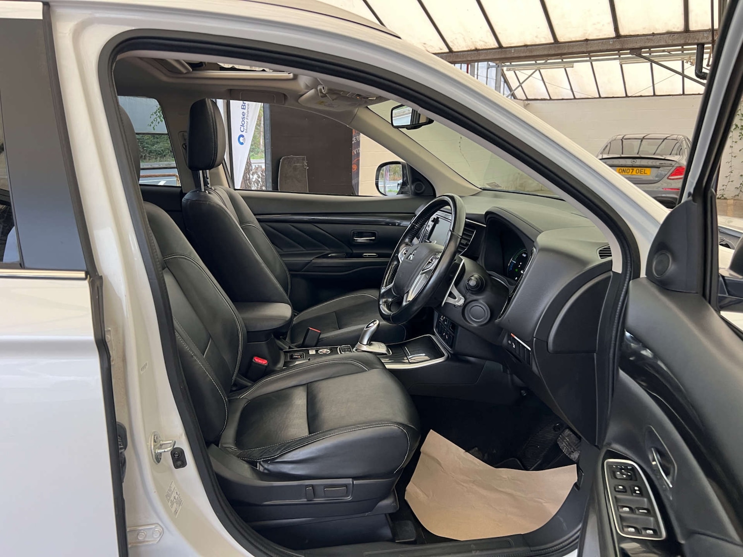 Used Mitsubishi Outlander 2017 for sale - 76449782: Photo 4