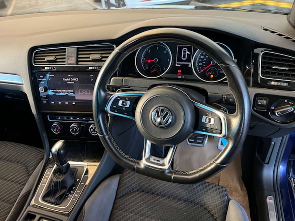 Used Volkswagen Golf 2017 for sale - 76206199: Photo 15