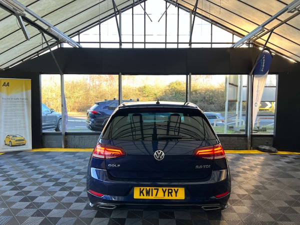 Used Volkswagen Golf 2017 for sale - 76206199: Photo 9