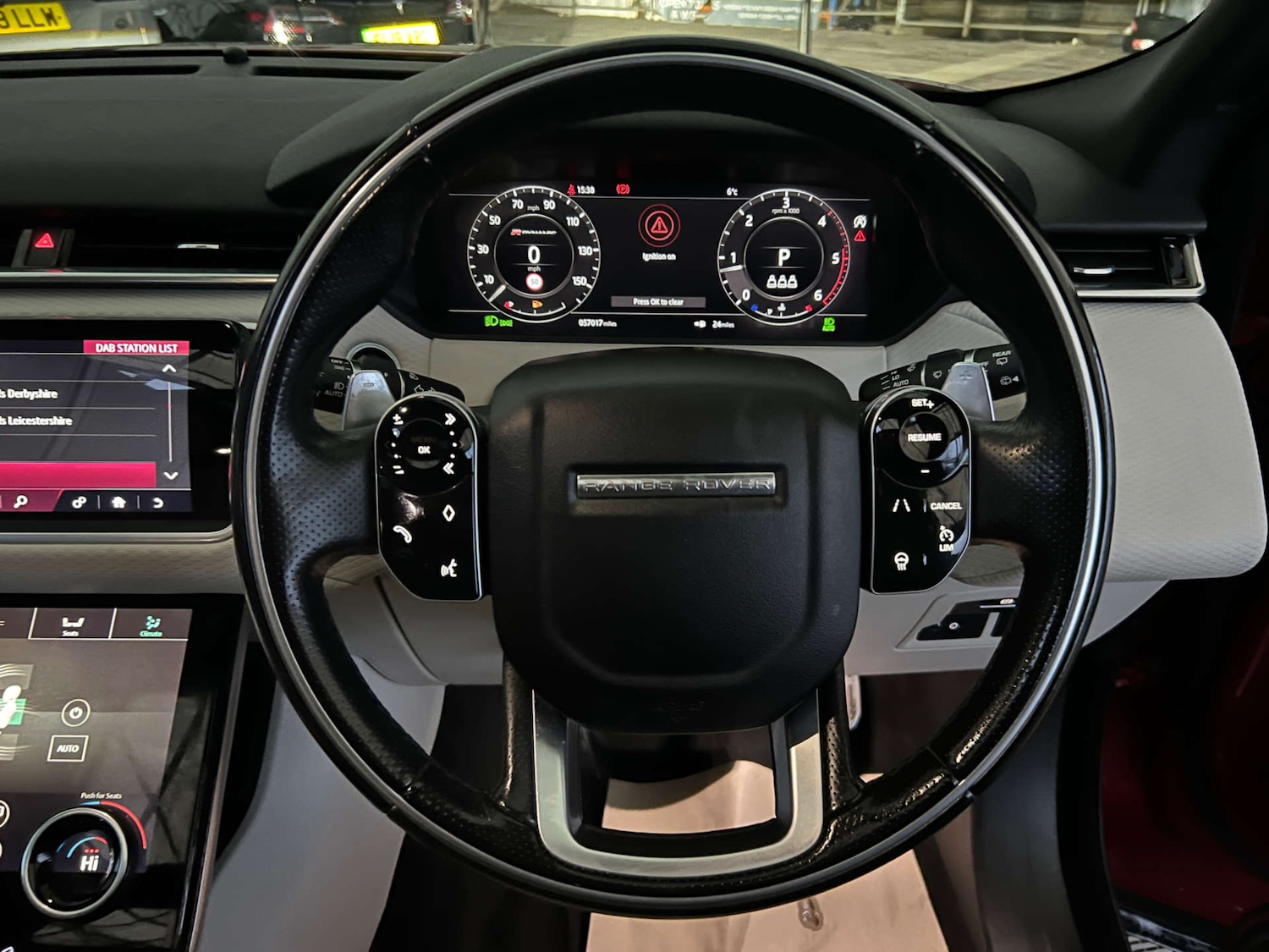 Used Land Rover Range Rover Velar 2018 for sale - 77053562: Photo 16