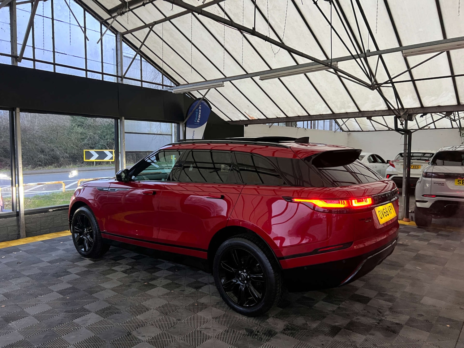 Used Land Rover Range Rover Velar 2018 for sale - 77053562: Photo 5