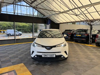 Used Toyota C-HR 2017 for sale - 79470689: Photo