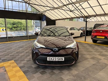 Used Toyota C-HR 2023 for sale - 79672392: Photo