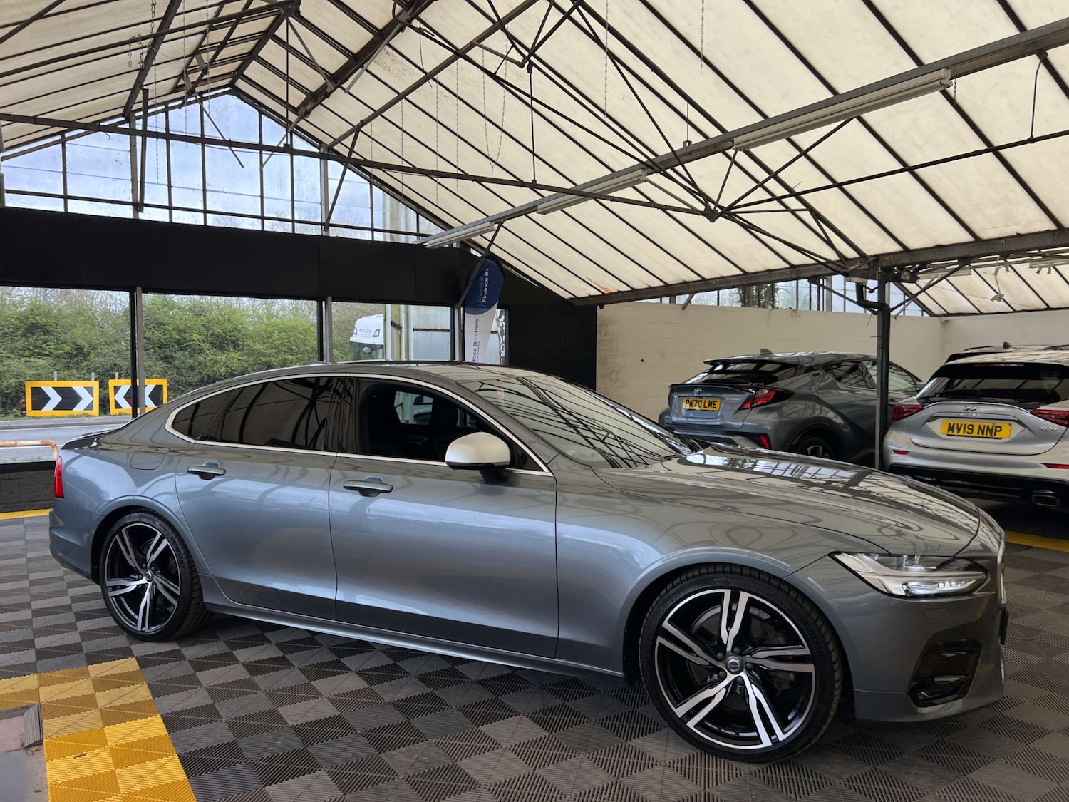 Used Volvo S90 2018 for sale - 78106695: Photo 3