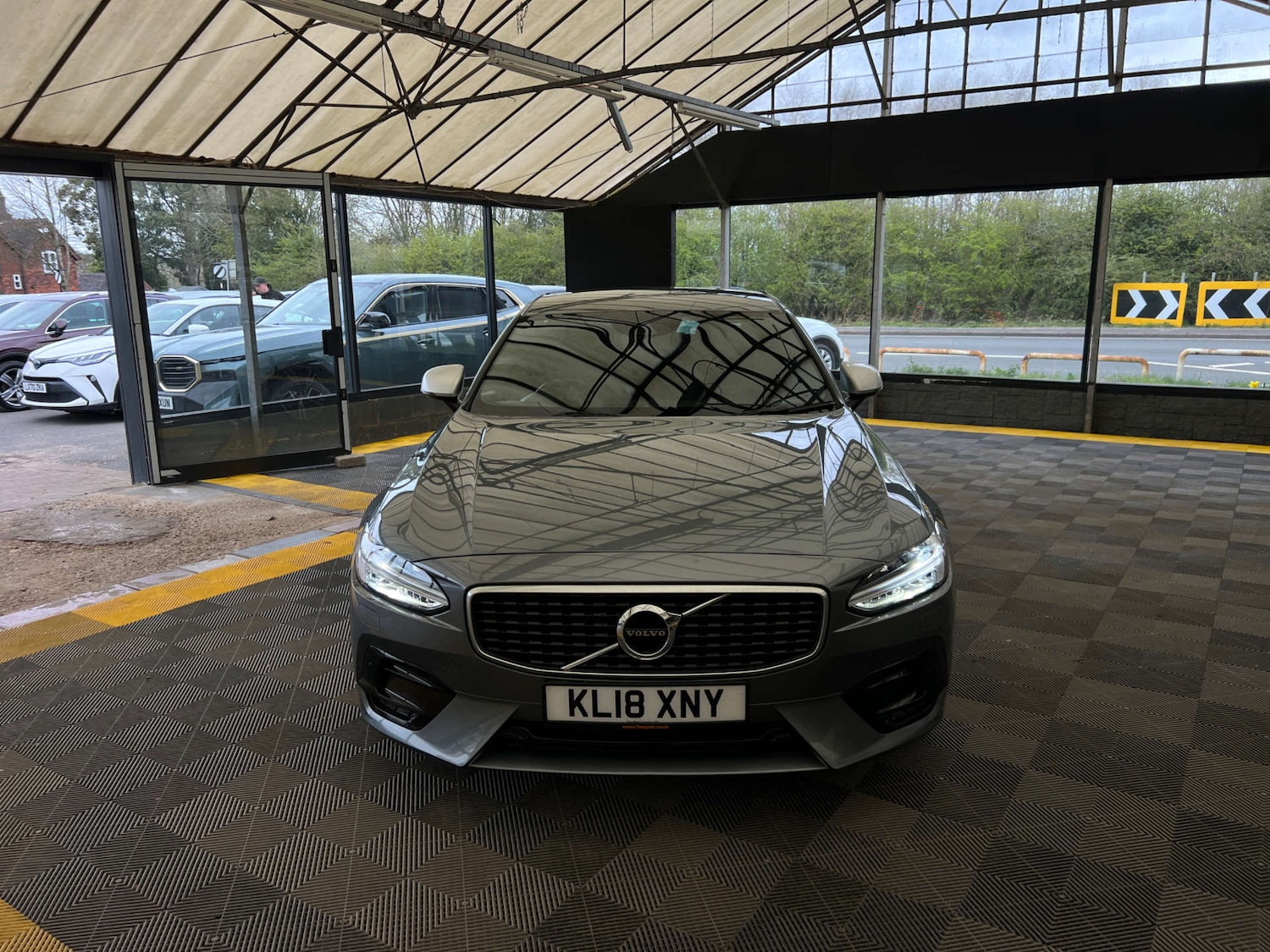 Used Volvo S90 2018 for sale - 78106695: Photo 4