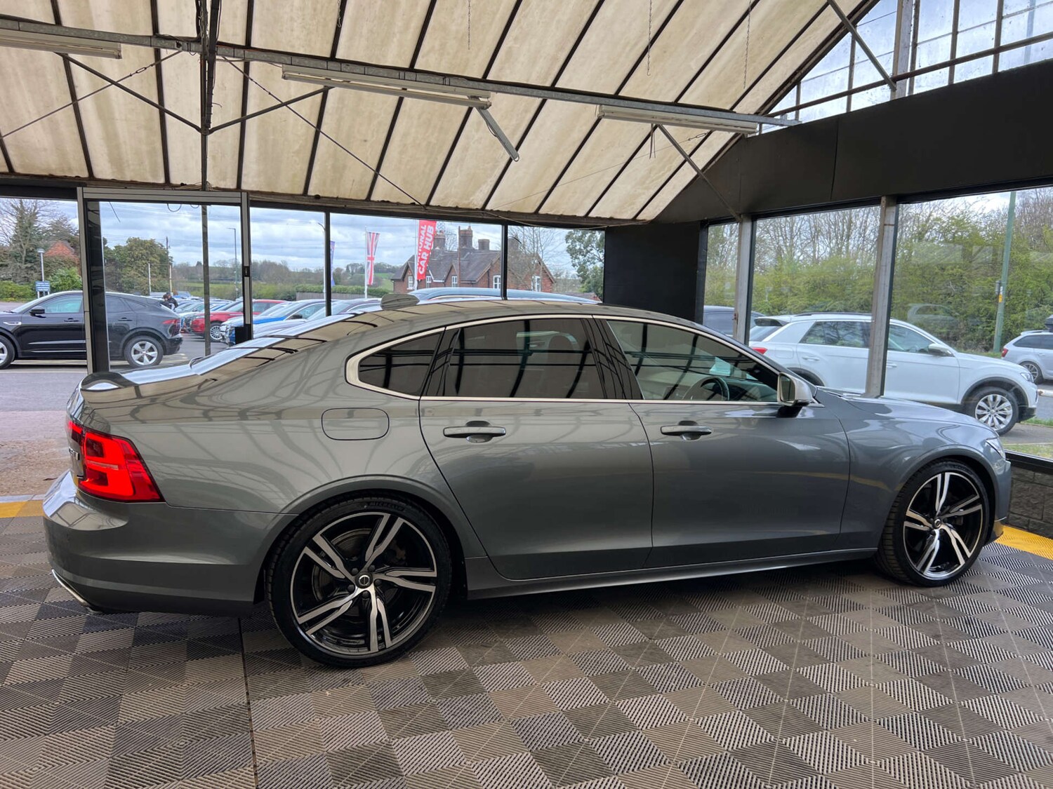Used Volvo S90 2018 for sale - 78106695: Photo 9
