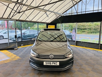 Used Volkswagen Touran 2016 for sale - 75516378: Photo