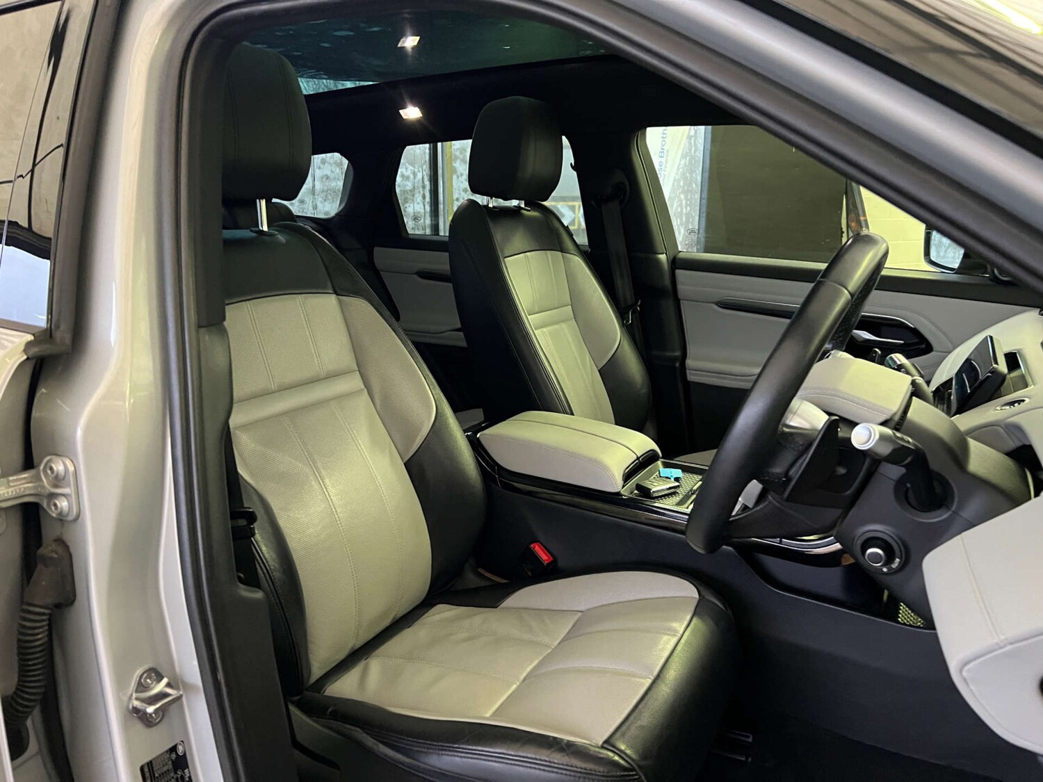 Used Land Rover Range Rover Evoque 2019 for sale - 77370967: Photo 11