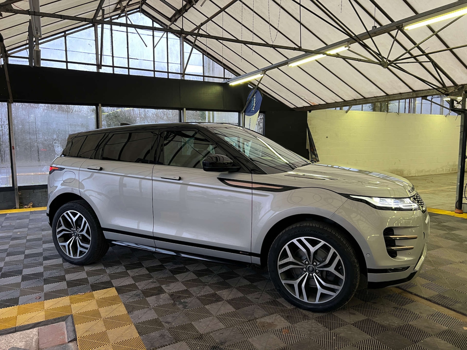 Used Land Rover Range Rover Evoque 2019 for sale - 77370967: Photo 3