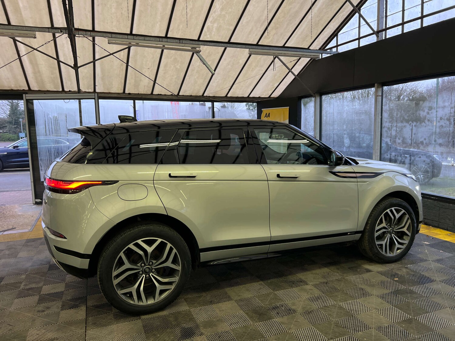 Used Land Rover Range Rover Evoque 2019 for sale - 77370967: Photo 9
