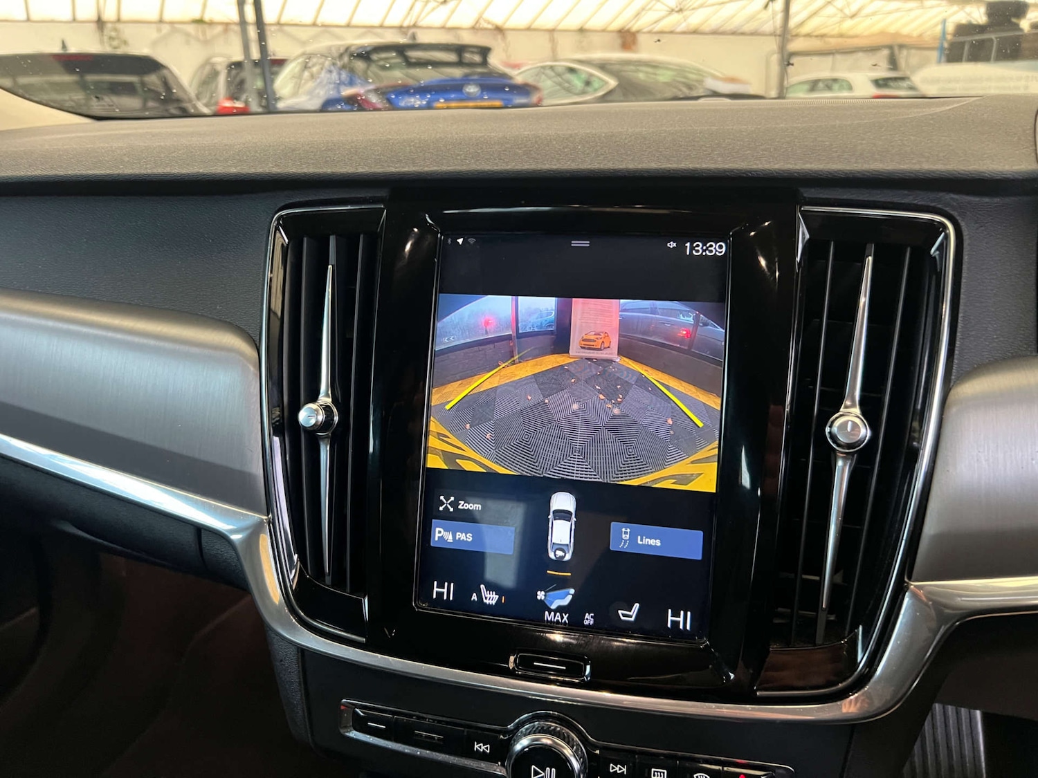 Used Volvo S90 2018 for sale - 77038537: Photo 18