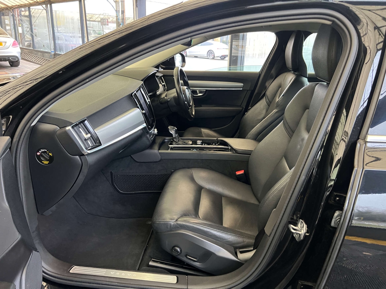 Used Volvo S90 2018 for sale - 77038537: Photo 22