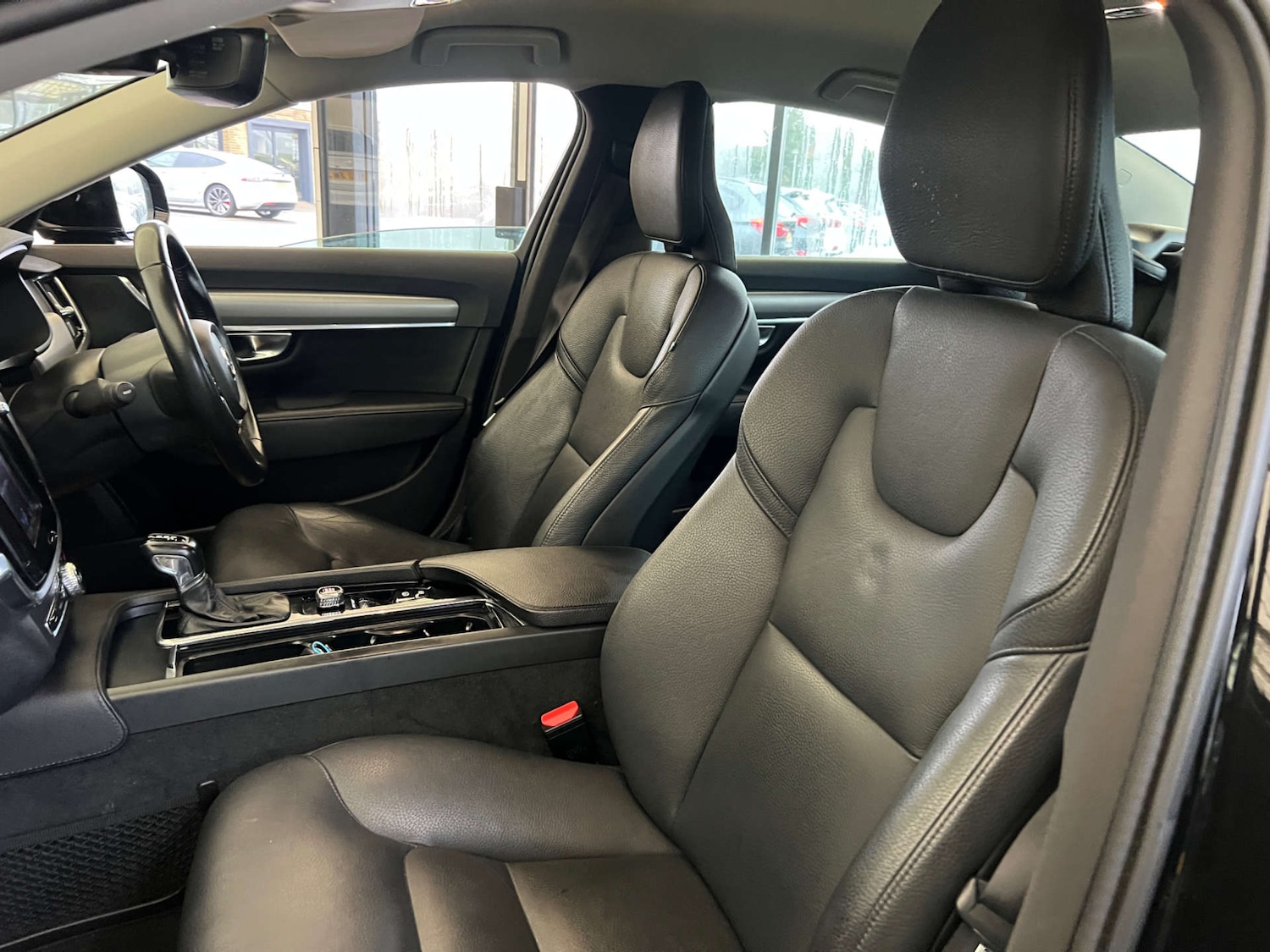 Used Volvo S90 2018 for sale - 77038537: Photo 23