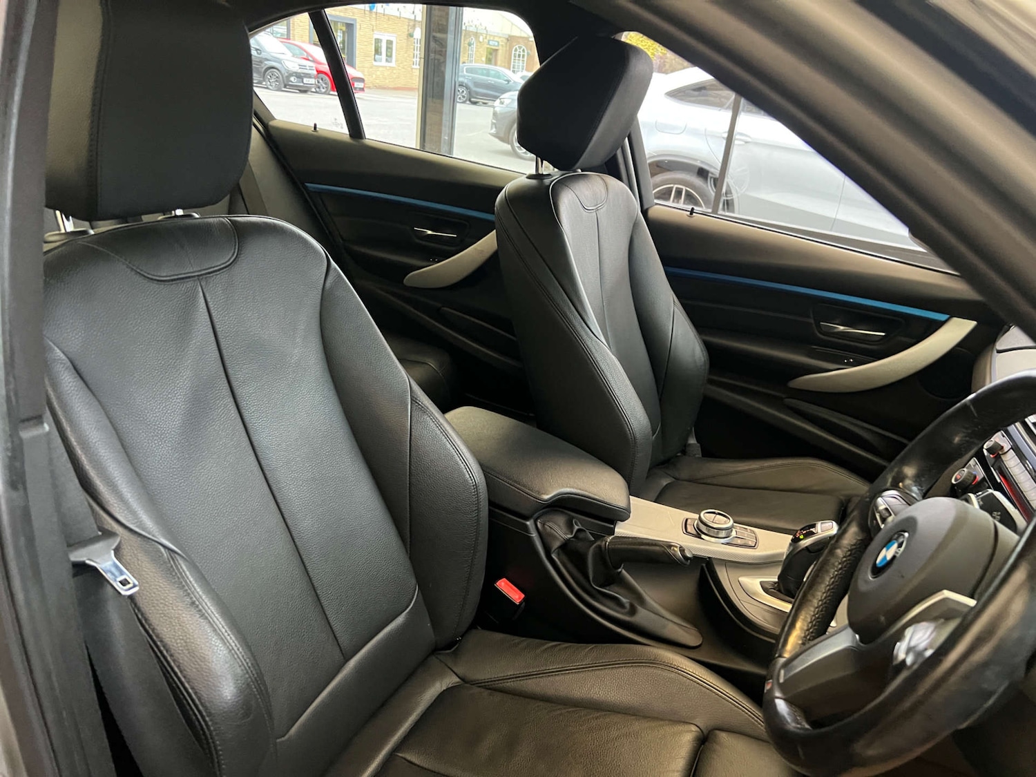 Used BMW 3 Series 2018 for sale - 76143226: Photo 11